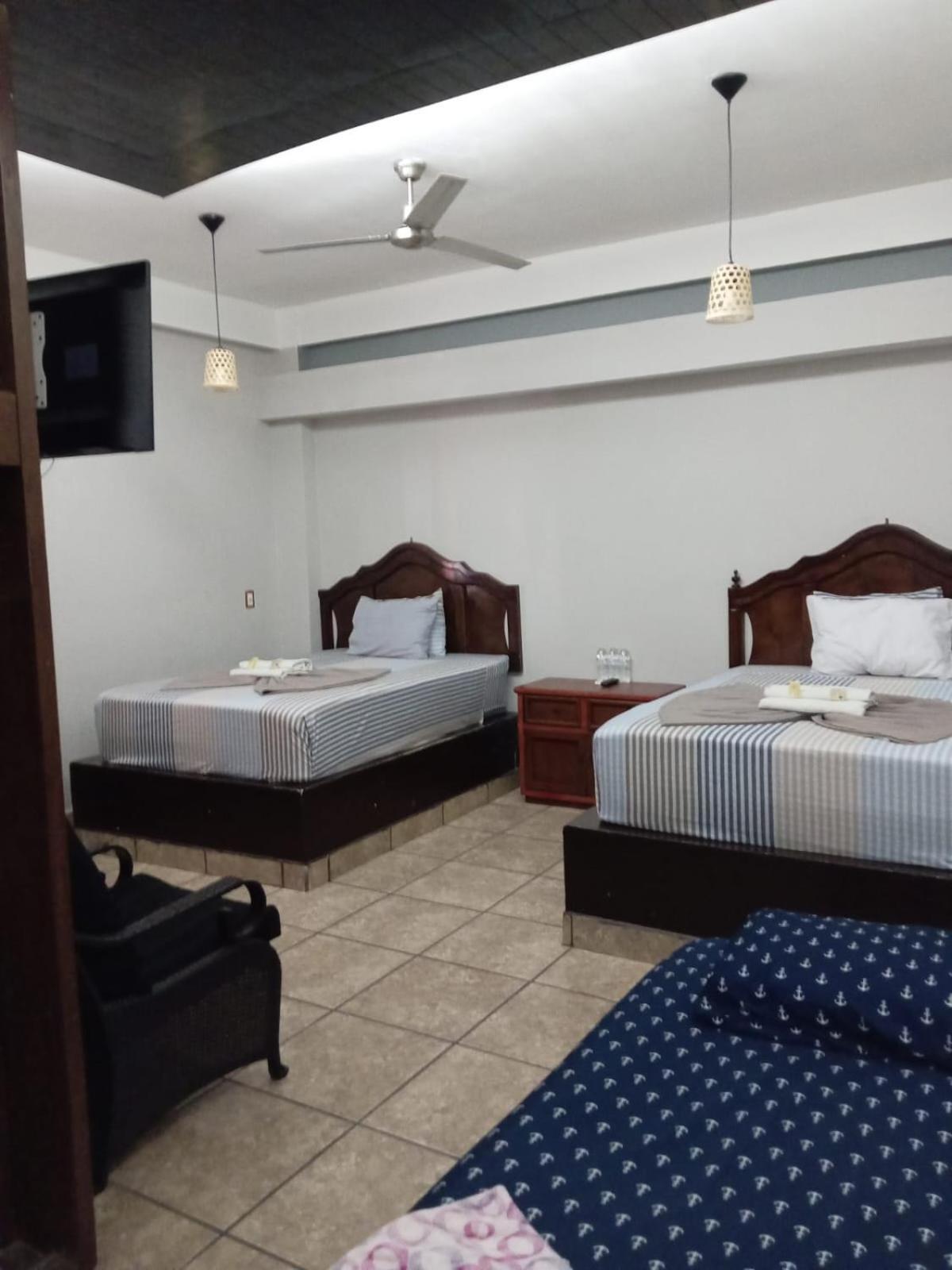 Hotel Colonos Los Cabos กาโบซานลูกัส ภายนอก รูปภาพ
