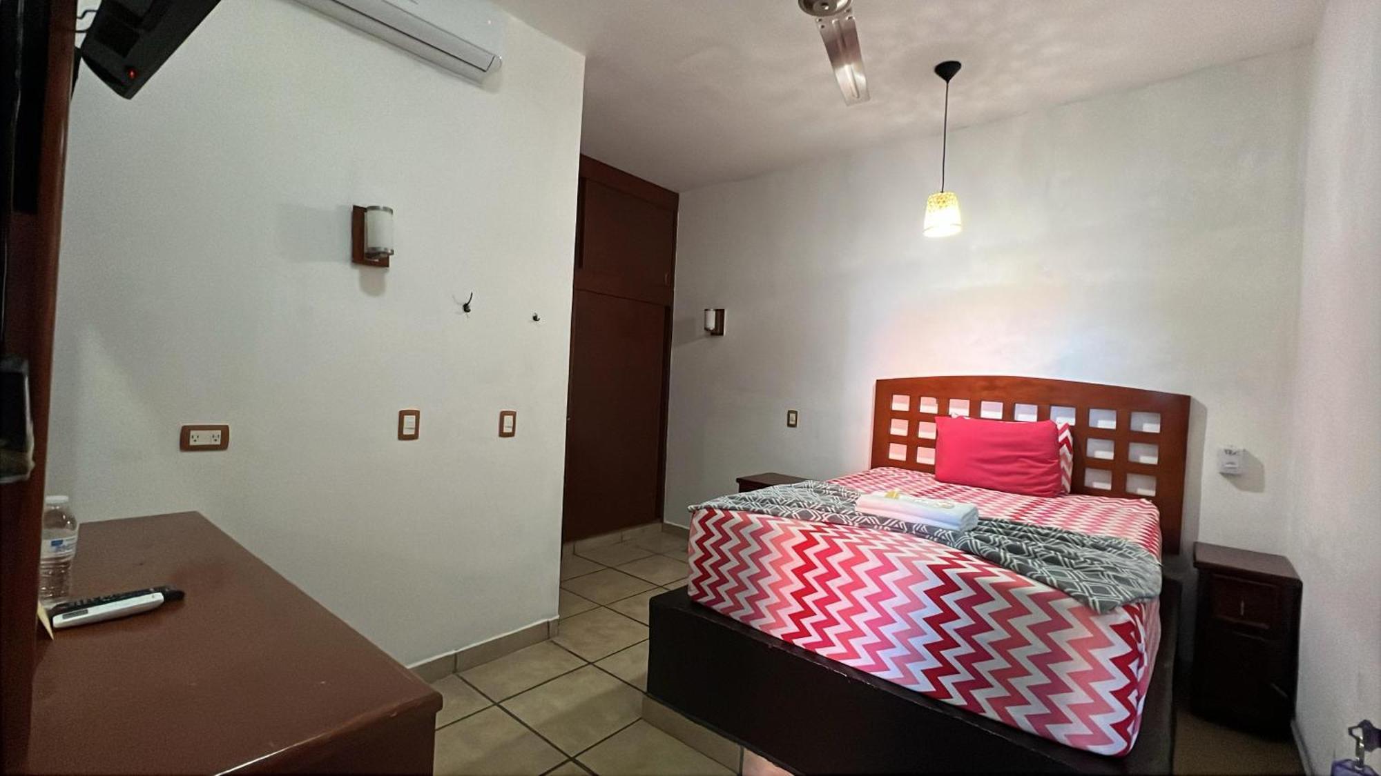 Hotel Colonos Los Cabos กาโบซานลูกัส ภายนอก รูปภาพ